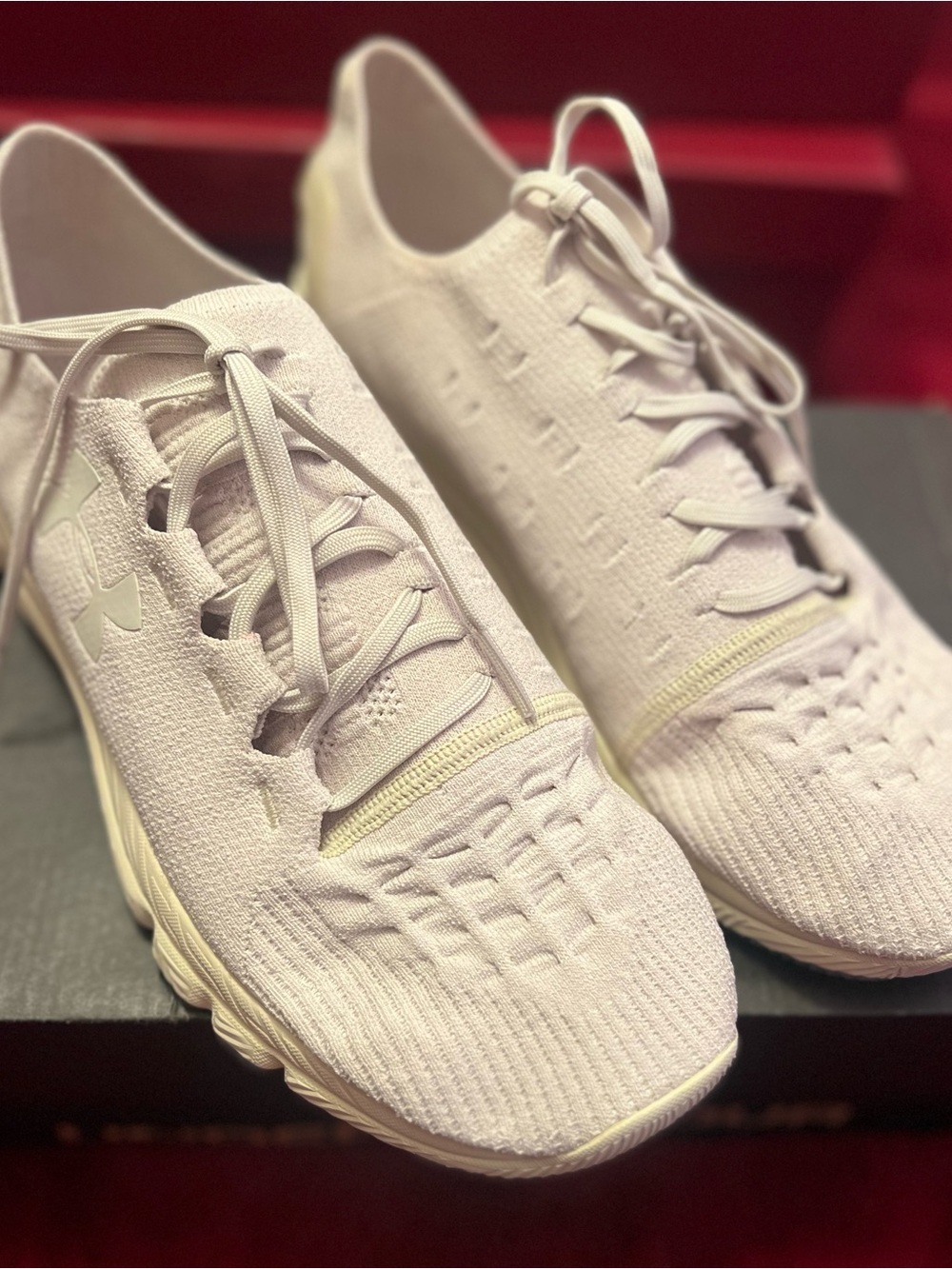 Under Armour Men Knit Running Sneakers in Offwhite